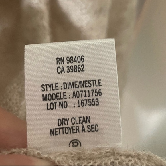 ❤️ Theory Cream Sleeveless Shawl Collar Sweater Vest - Picture 6 of 6